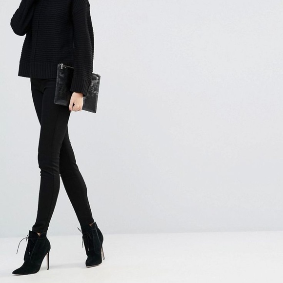 Whistles Skinny Jeans in Black - Picture 2 of 3